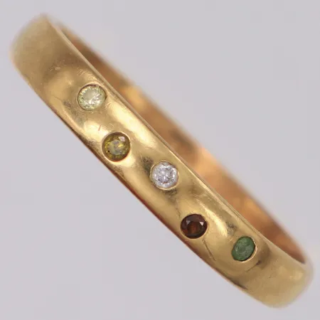 Ring med färgade stenar och diamant 1xca 0,01ct stl 21¾ bredd 3,7mm, repor, ostämplad 18K