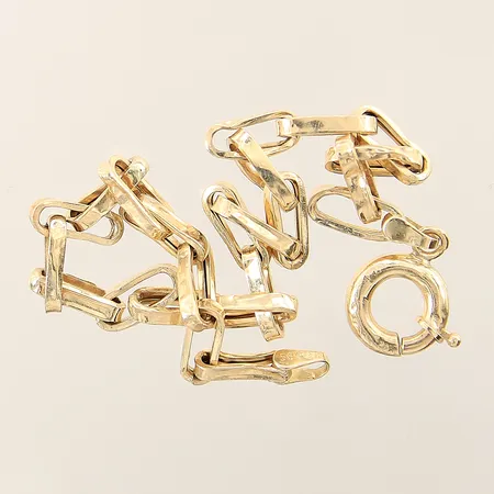 Armband defekt, bucklig 14K  Vikt: 4,1 g