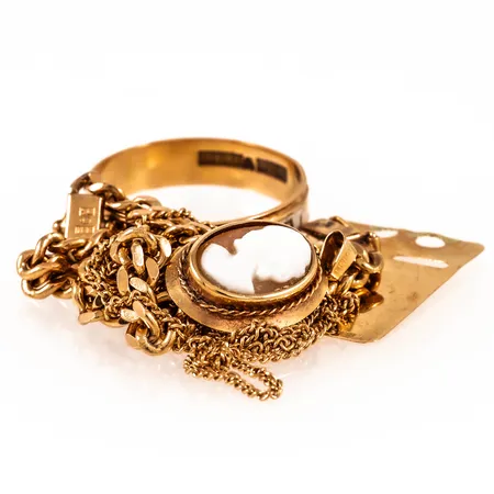 Diverse defekt/graverat guld 18K 24,8g. 