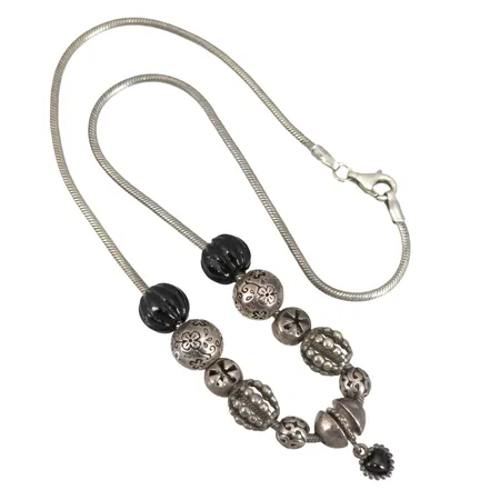 Collier Spinning, silver, 925/1000, Italien, längd 40 cm, bredd 2-10 mm, Vikt: 24,9 g
