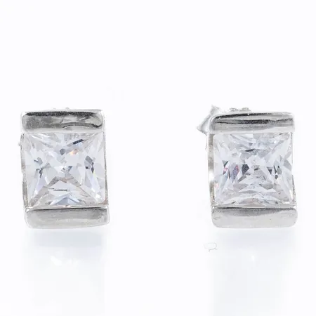 Örhängen Jens J Aagaard 6,5x9,5mm med vit sten (cz) silver 925/1000 3,7g.