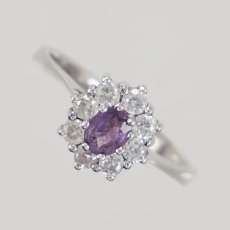 Carmoséring med färgade stenar, stl 18½, fattning Ø 9,9x11mm, Silver 925/1000 Vikt: 3,3 g