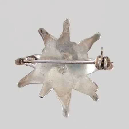 Brosch med markasiter, Ø ca 26,8mm, 1 sten saknas, Silver 830/1000 Vikt: 3,6 g