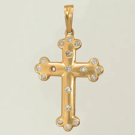 Hänge kors med vita stenar, längd 44mm inkl ögla, bredd 8-19mm, en sten saknas, 18K, 6,1g Vikt: 6,1 g