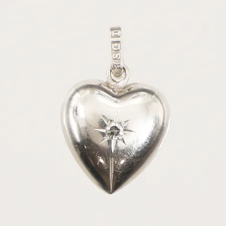 Hänge hjärta med diamant ca 0,02ct, längd 17mm inklusive ögla, bredd 11mm, vitguld, 18K  Vikt: 1,3 g