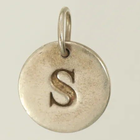 Hänge "S", längd 20mm inkl ögla, bredd 16mm, Silver 925/1000, 3g Vikt: 3 g