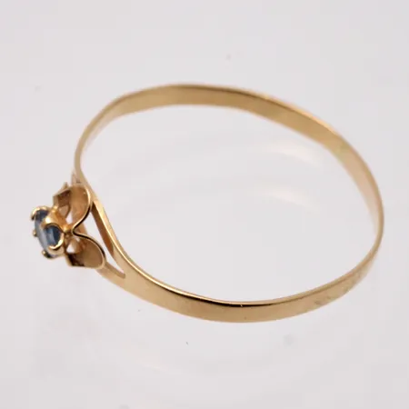 Defekt guld, 18K, vikt 0,9g.