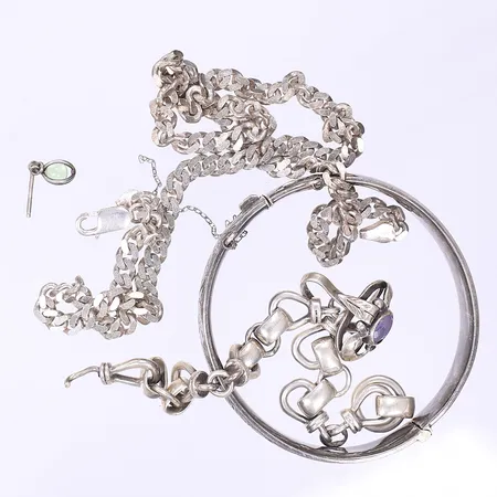 Diverse defekt silver 830-925/1000 Vikt: 78,8 g