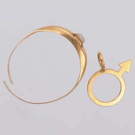 Diverse guld, defekt, 18K  Vikt: 1,4 g