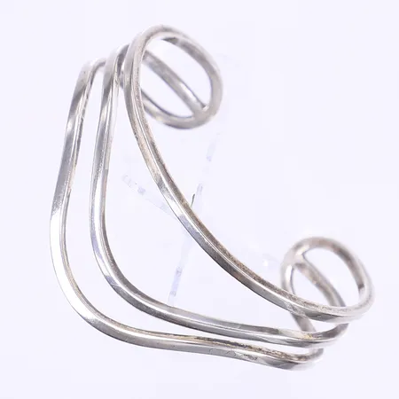 Armband stelt innermått Ø6cm bredd 15-30mm silver 925/1000 Vikt: 28,4 g