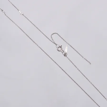 Collier Drakenberg längd: ca 60,5cm bredd: ca1-3mm 925/1000 silver  Vikt: 2 g