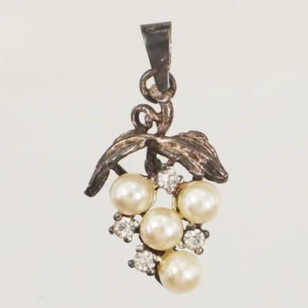 Hänge med imitationspärlor, vita stenar, längd 12mm, bredd 11mm, silver 925/1000 Vikt: 1,4 g