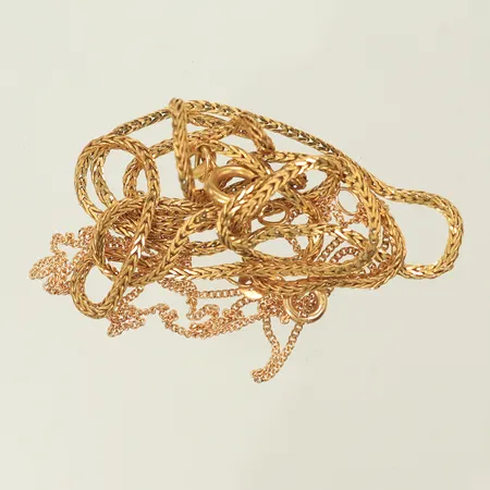 Halskedjor defekta, 18K, 7,4g Vikt: 7,4 g