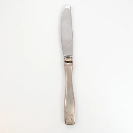 Matkniv modell: Uppsala, längd: 18cm, stålblad, gravyr, silver 830/1000, Bruttovikt: 50,6gram Vikt: 0 g