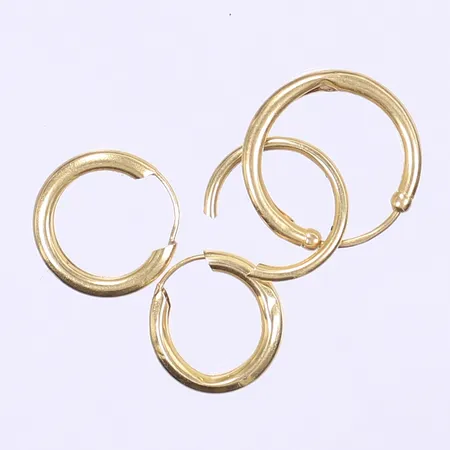 Diverse defekt guld 18K Vikt: 1,6 g