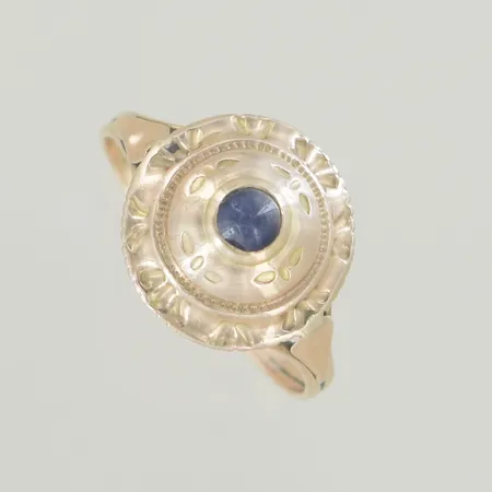 Ring med sten, Ø 19½mm, bredd 13,7 mm, 14K Vikt: 2,5 g