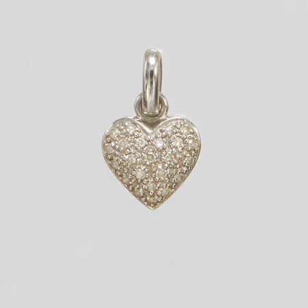 Hänge hjärta med åttkantslipade diamanter 23 x ca 0,01ct, längd ca 19mm inkl ögla, bredd 11,5mm, vitguld, 18K Vikt: 1,8 g