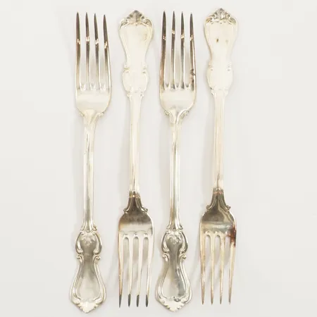 Fyra smörgåsgafflar, modell Olga, ca 15cm, 830/1000 silver Vikt: 78 g