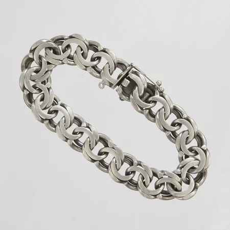 Armband Bismarck, längd ca 19cm, bredd 12,5mm, saknar säkerhetskedja, 925/1000 silver  Vikt: 38 g