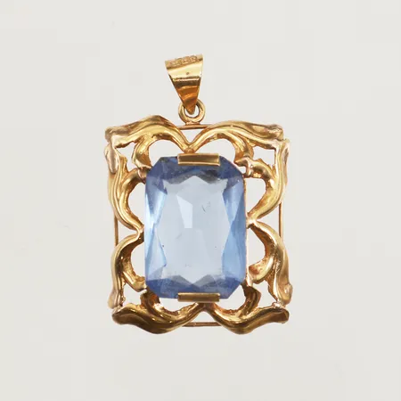 Hänge med blå sten, defekt, längd 28mm, bredd 18,6mm, 18K Vikt: 3 g