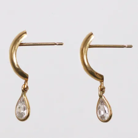 Ett par örhängen med vita stenar, längd 18mm, bredd 4mm, saknar snurrebussar, 18K Vikt: 0,9 g