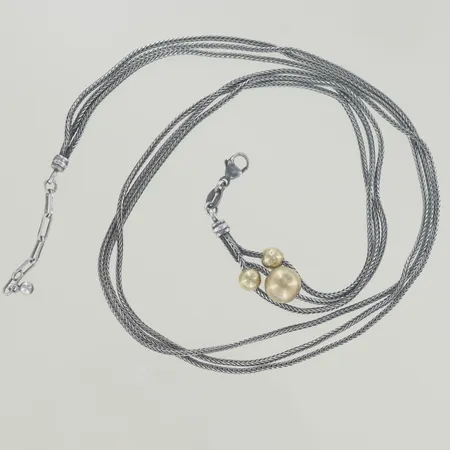 Halskedja, längd 41-43 cm,ojämn, lite bucklig silver Vikt: 10,8 g