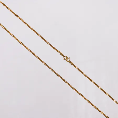 Kedja fyrkantig Rävsvans, längd 61cm, bredd 1,8mm, ojämnheter, s-lås, 22K Vikt: 12,3 g