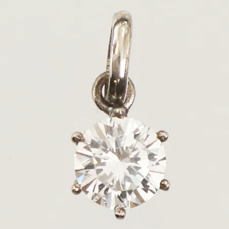 Hänge med vit sten, längd 16mm inklusive ögla, bredd 7,5mm, 925/1000 silver  Vikt: 1,1 g