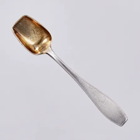 Saltsked finska stämplar år 1932 längd: ca 7,5cm, bredd: ca 9mm, 813/1000 silver Vikt: 4,6 g