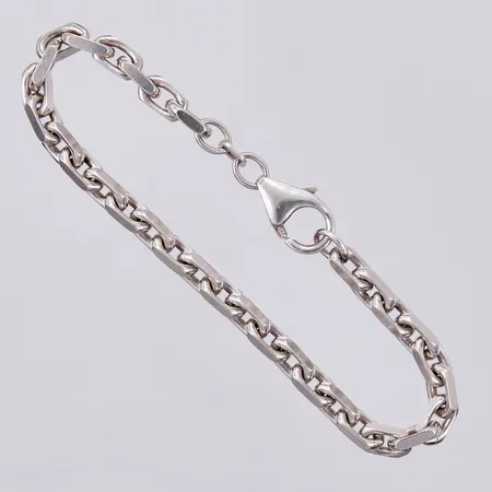 Armband ankar längd: ca 18,5cm bredd: ca 4mm, 925/1000 silver Vikt: 14 g
