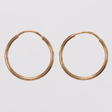 Ett par örhängen creoler, Ø17mm, bredd 1,3mm, 18K Vikt: 0,9 g