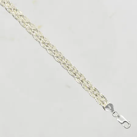Collier flätad modell, GHA, längd 43 cm, bredd 6 mm, 925/1000 silver. Vikt: 17,8 g