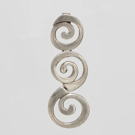 Hänge, längd ca 60mm, bredd 16-21mm, 925/1000 silver Vikt: 13,3 g