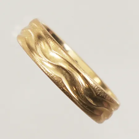 Ring mönsterdekor, stl 18, bredd 5mm, 18K Vikt: 5,4 g