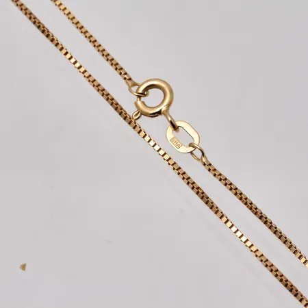 Kedja i 9K guld, 41,5cm, Venezia, bredd 0,8mm, tillverkad av Guldfynd, vikt 1,71g.