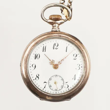 Mormorsur, boett i silver S800, manuell, 34mm, boettnr 140403, liten sekundvisare, gravyr, klockkedja i oädel metall, bruttovikt 37,9g