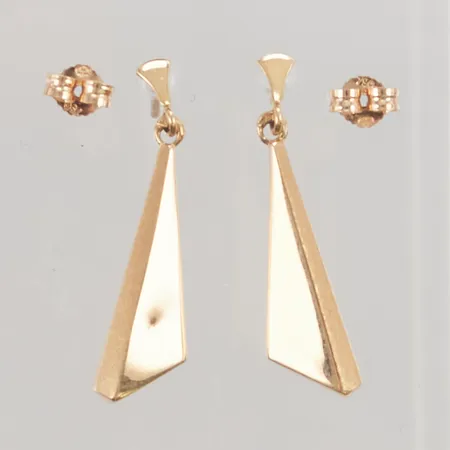 Ett par örhängen, 27mm, liten buckla, 18K 2,3g.