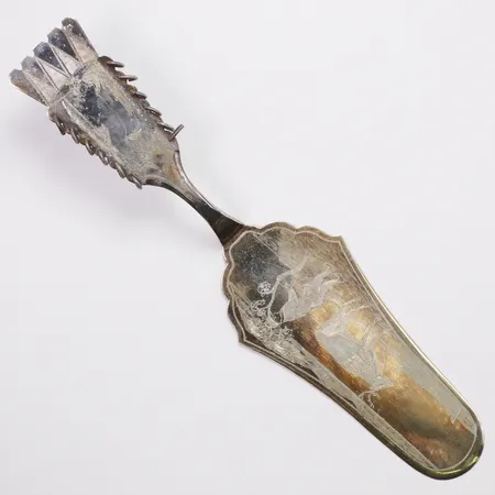 Tårtspade samisk motiv, längd 21,5cm, Lindbäck Eric, år 1950, gravyr, silver 830/1000 Vikt: 69,2 g