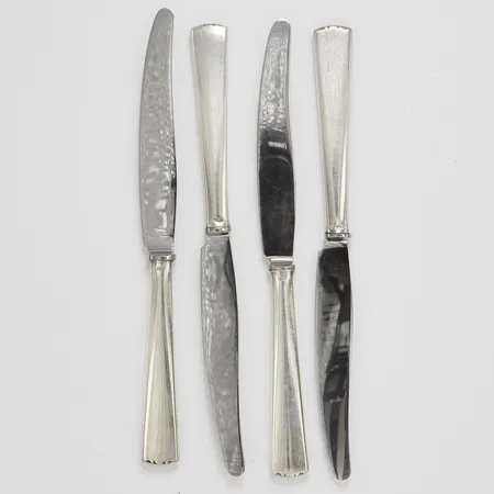 Fyra Smörgåsknivar, längd ca 18cm, Hallbergs Guldsmeds Ab C G, år 1959, 830/1000 silver Vikt: 146,2 g