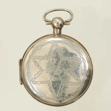 Luktdosa, Ø 47mm, höjd 10mm, stämplad JWK, år 1894, sliten, Silver 830/1000, 21,2g Vikt: 21,2 g