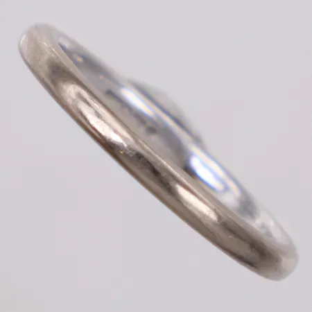 Ring, stl 16½, bredd 2,1mm, vitguld, 18K  Vikt: 2,6 g