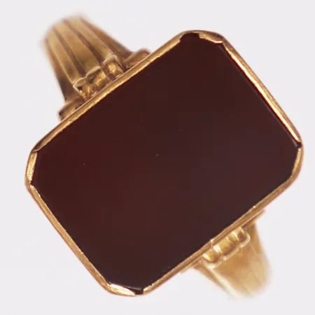 Klackring med brun sten, stl 20¾, bredd 3,5-16,9mm, Ohlsson Artur Emanuel, år 1996, 18K Vikt: 7,3 g