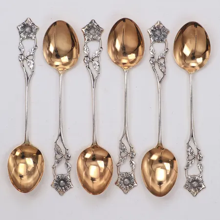 6 Skedar, längd 12cm, delvis förgyllt, Finland, silver 830/1000 Vikt: 60,1 g