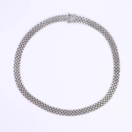 Halscollier flätat längd 41cm bredd 9mm kistlås något buckligt silver 925/1000  Vikt: 30,2 g