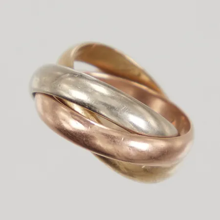 Ring tricolor, stl 17¼, bredd 3,7mm, slitage/gravyr, ostämplad 18K, OBS Ej märkesdesign  Vikt: 8,8 g