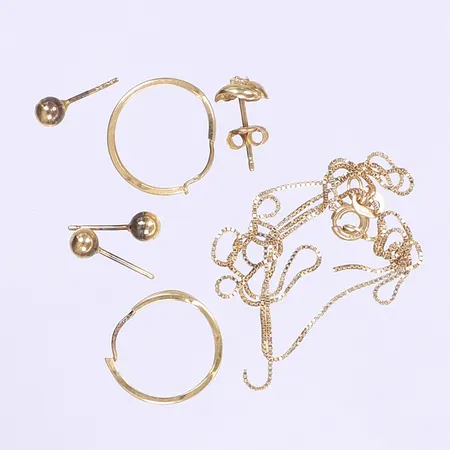 Diverse guld defekt 18K  Vikt: 2,5 g