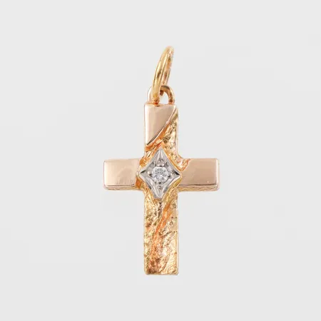 Hänge 14k med liten diamant,höjd ca 15.5 mm. Vikt: 0,9 g