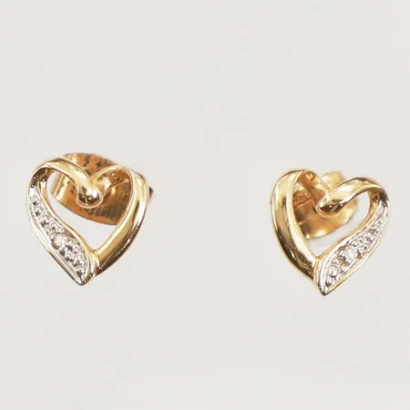 Ett par örhängen hjärtan med diamanter 2x ca 0,005ct, längd 8,3mm, bredd 8mm, 18K Vikt: 1,3 g