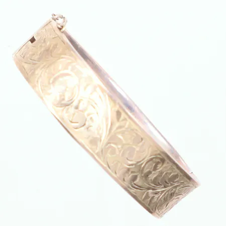 Armring öppningsbar Ø6cm, bredd 16,3mm, defekt lås, små bucklor, silver 800/1000 Vikt: 22,6 g