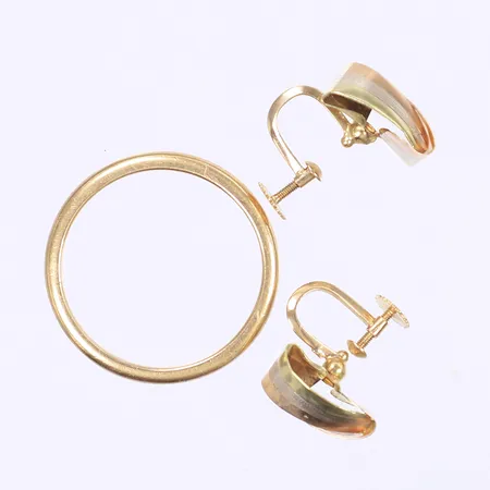 Diverse guld defekt, gravyr, 18K Vikt: 8,8 g